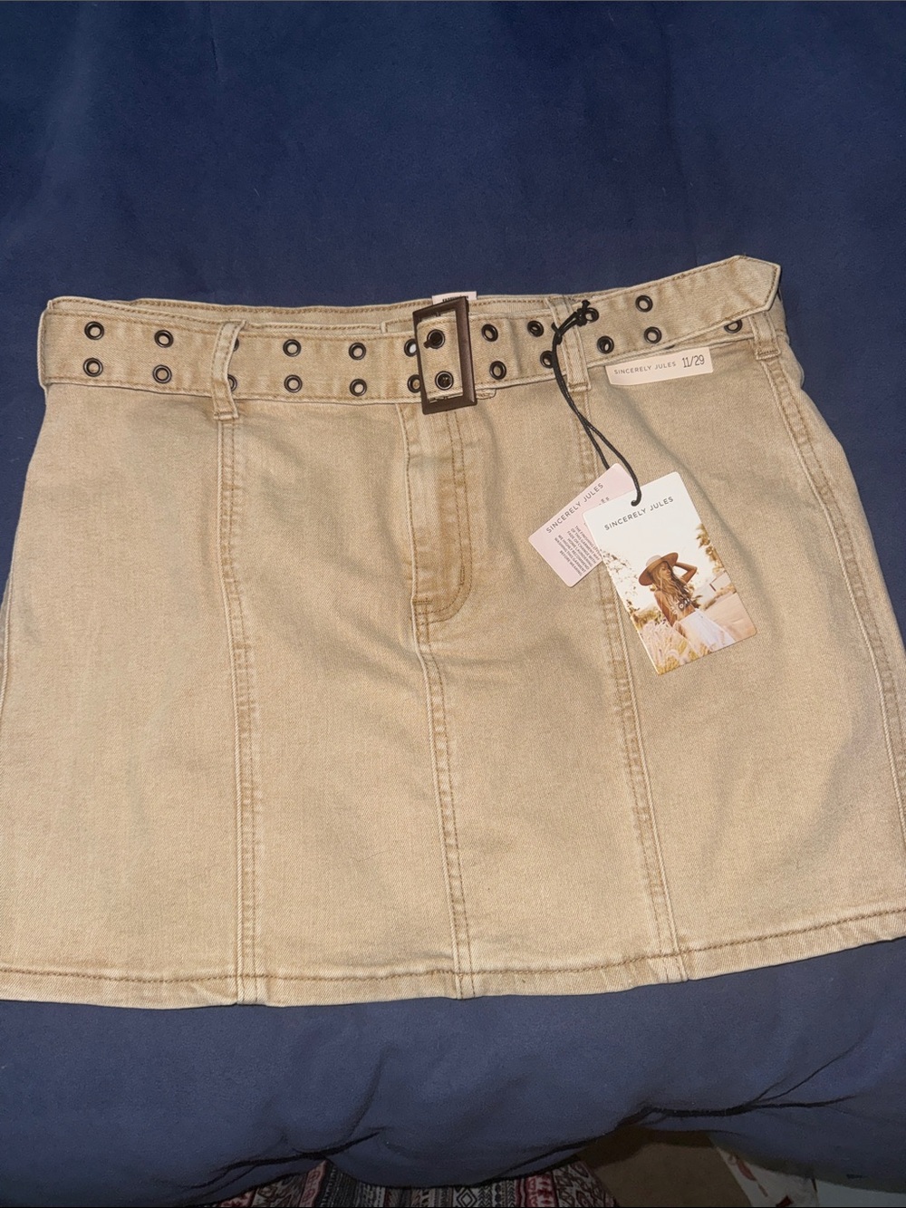 Size 11/29 Brand new Sincerly Jules Tan Denim Mini Skirt with Eyelet Belt